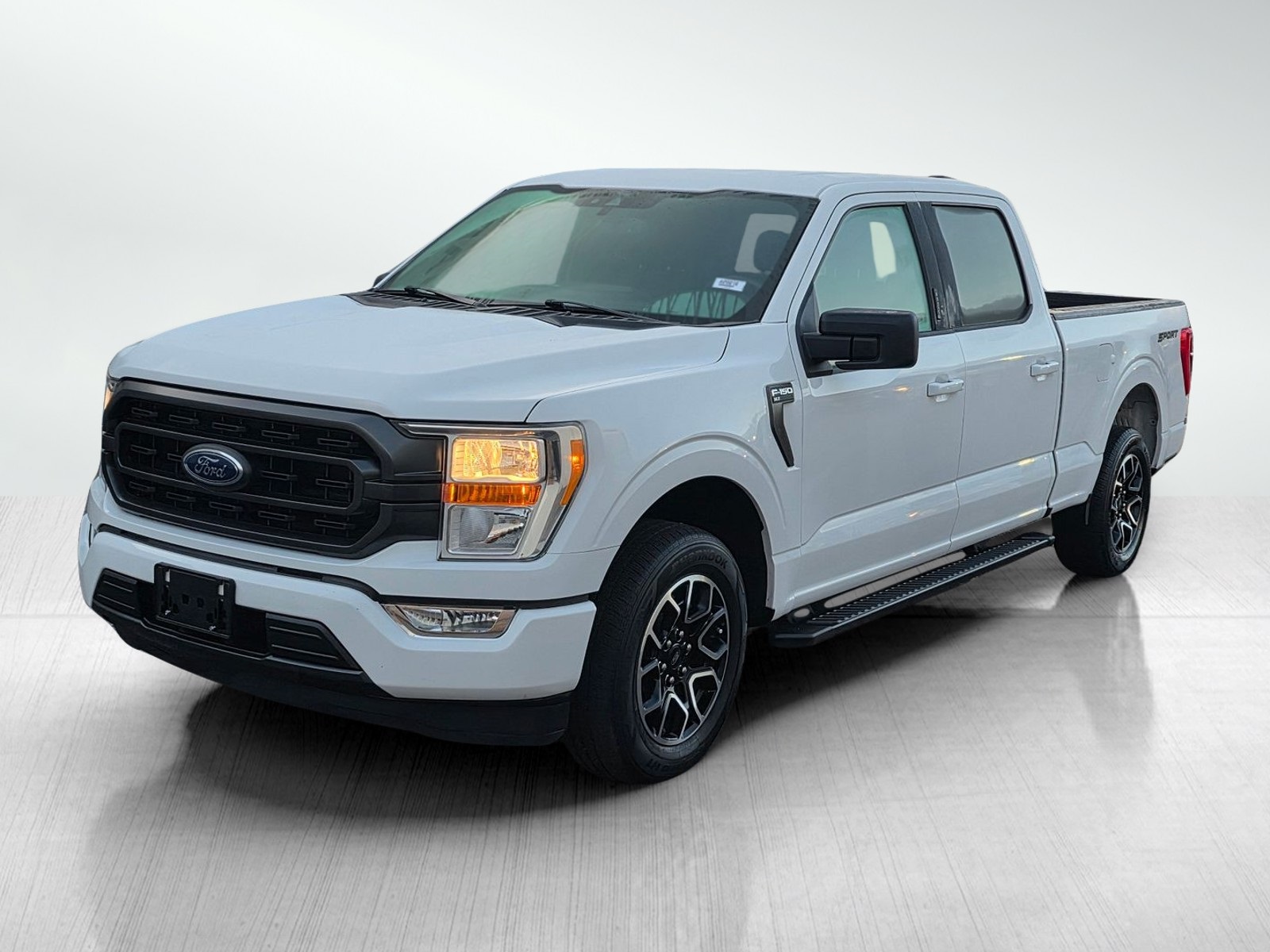 2022 Ford F-150 XLT photo 3