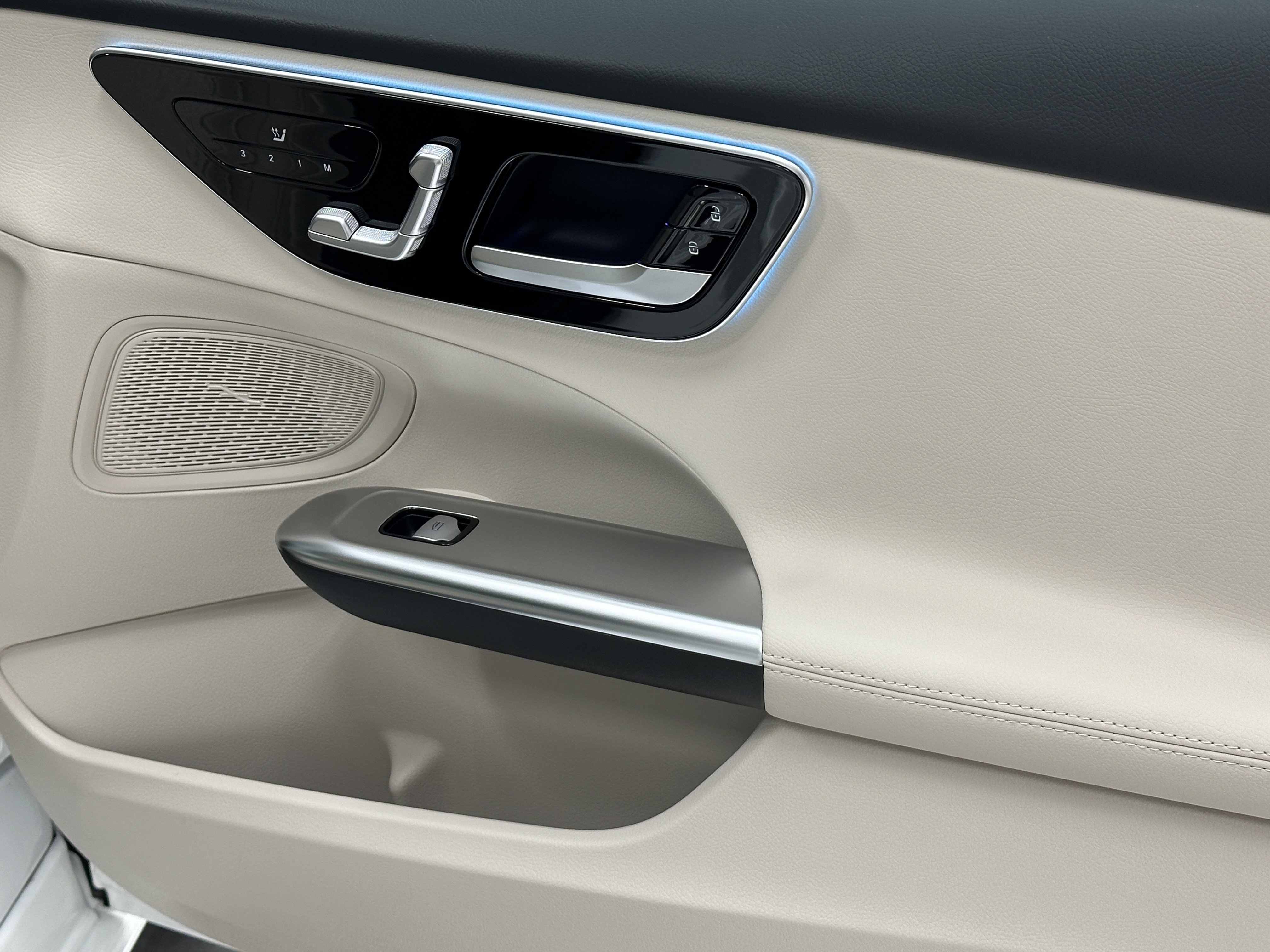 2024 Mercedes Benz C 300 photo 15