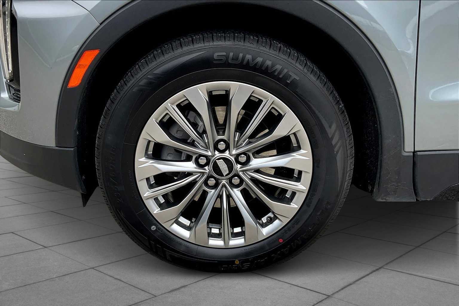 2024 Cadillac XT4 Premium Luxury photo 9