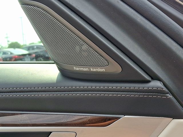 2019 Bmw 750i xDrive Sedan photo 27