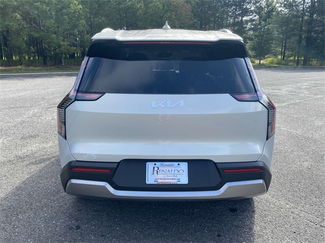 2026 Kia EV9 Wind photo 4