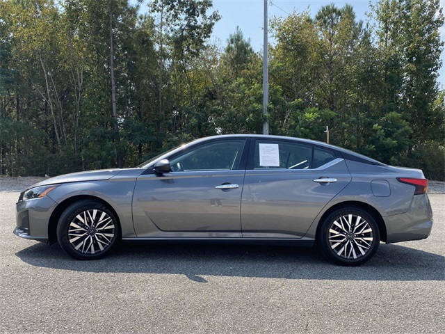 2024 Nissan Altima 2.5 SV photo 6