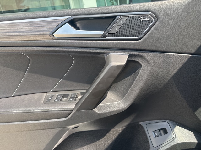 2022 Volkswagen Tiguan SEL Premium R-Line photo 13