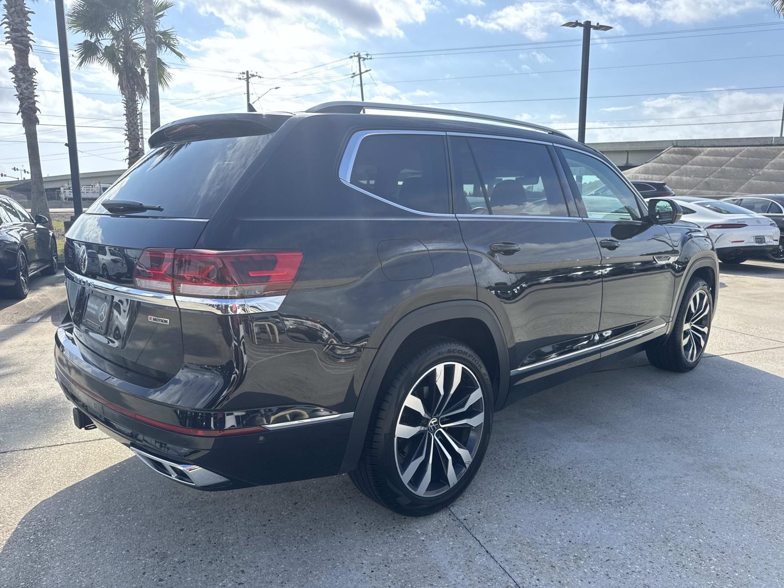 2022 Volkswagen Atlas V6 SEL Premium R-Line photo 4
