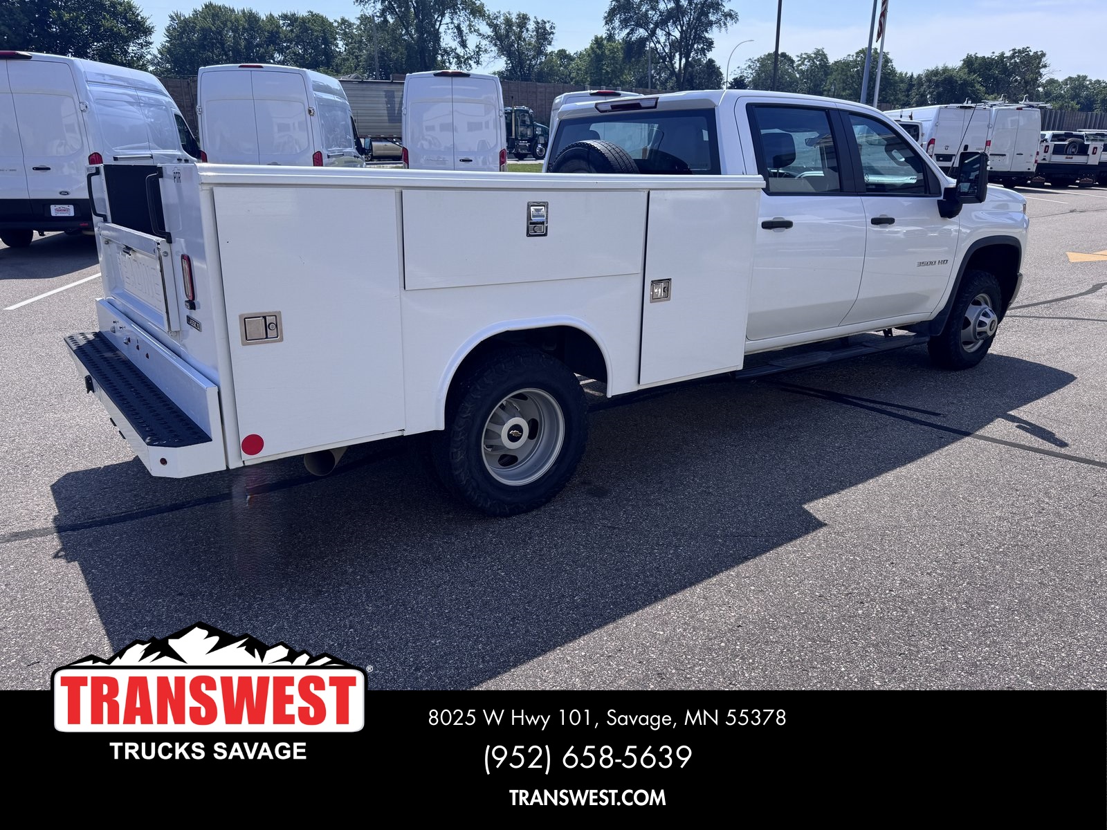 2023 Chevrolet Silverado 3500HD Work Truck photo 4