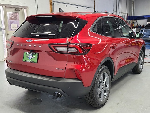 2025 Ford Escape ST-Line photo 4