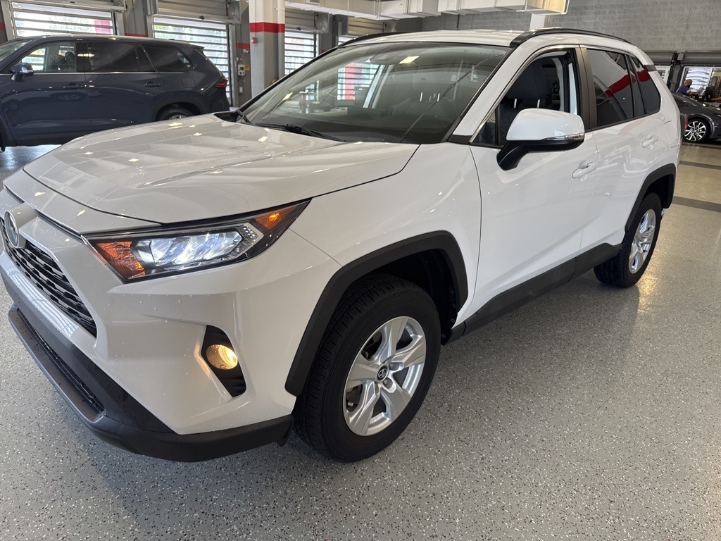 Used 2020 Toyota RAV4 XLE with VIN 2T3W1RFV2LC081857 for sale in Northfield, Minnesota
