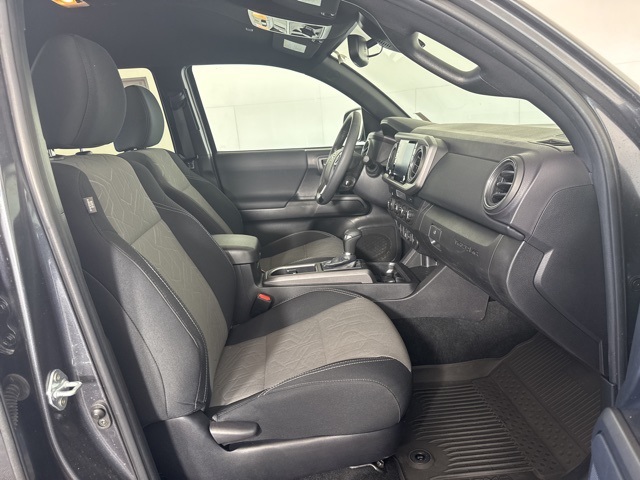 2023 Toyota Tacoma SR5 photo 4