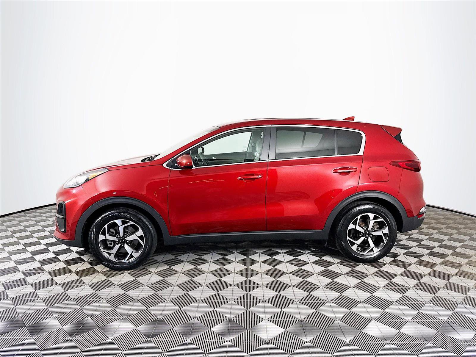 2021 Kia Sportage LX photo 2