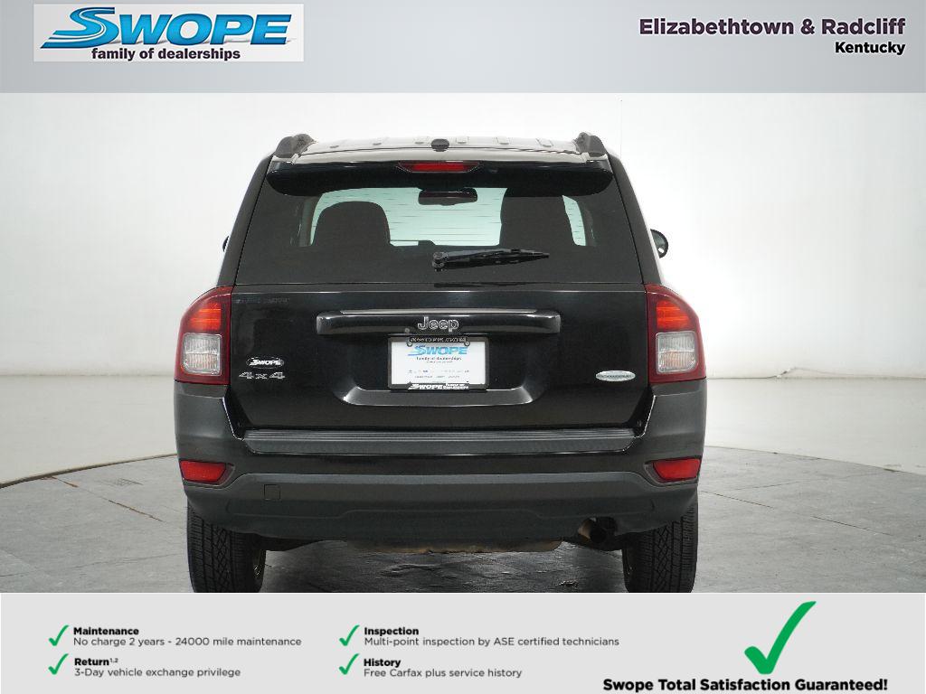 2016 Jeep Compass Latitude photo 4
