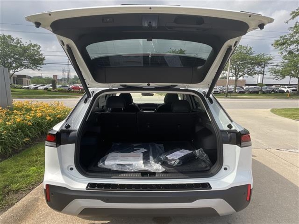 2025 Volkswagen Tiguan SE photo 4