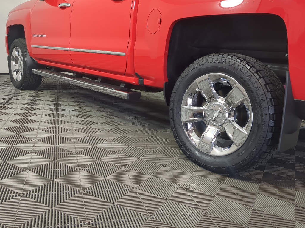 2017 Chevrolet Silverado 1500 LTZ photo 4