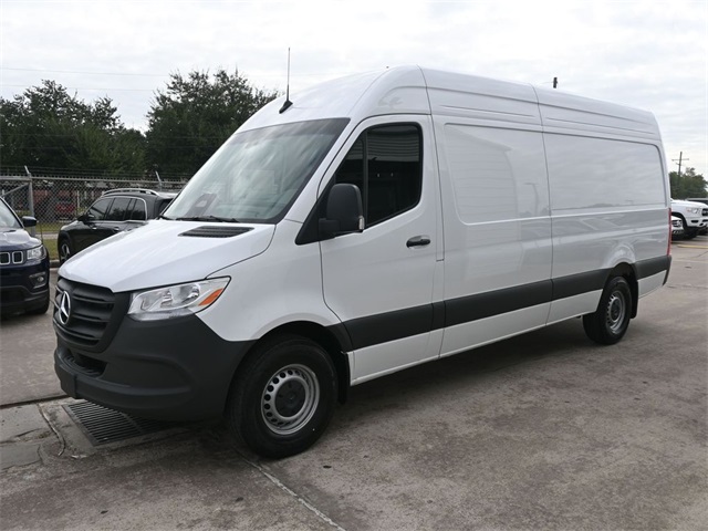 2026 Mercedes-Benz Sprinter Cargo Van Base's photo