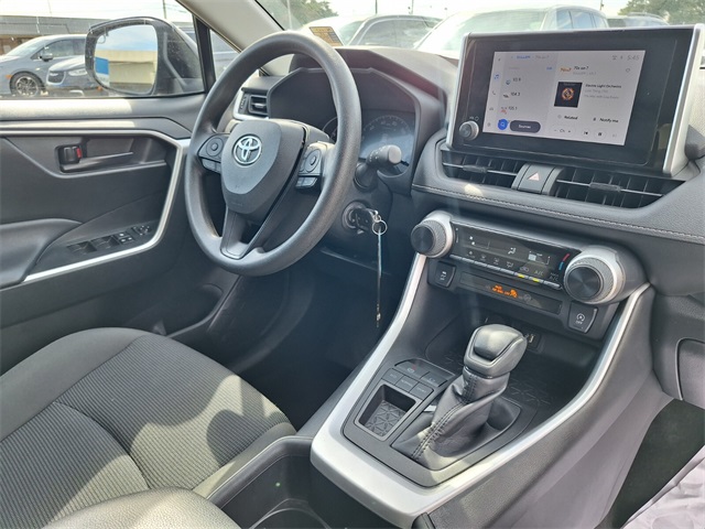 2024 Toyota RAV4 LE photo 24