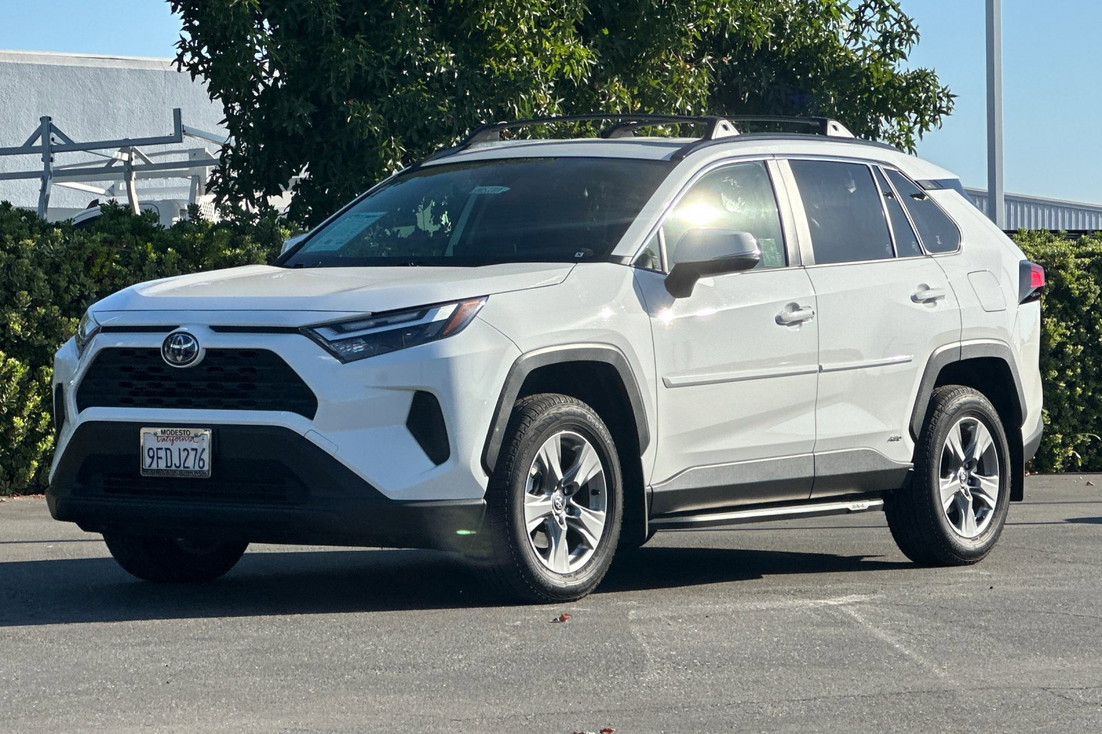 2023 Toyota RAV4 Hybrid LE photo 8