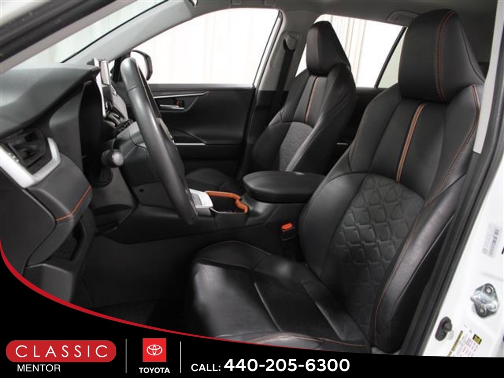 2023 Toyota RAV4 Adventure photo 4