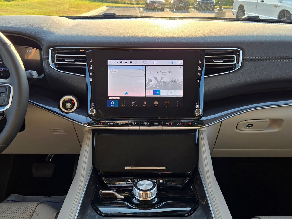 2024 Jeep Wagoneer Base photo 19