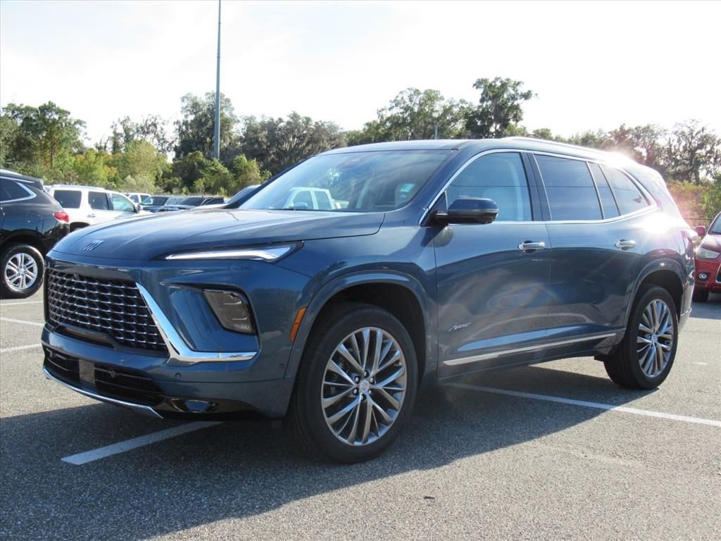 2026 Buick Enclave Avenir photo 3