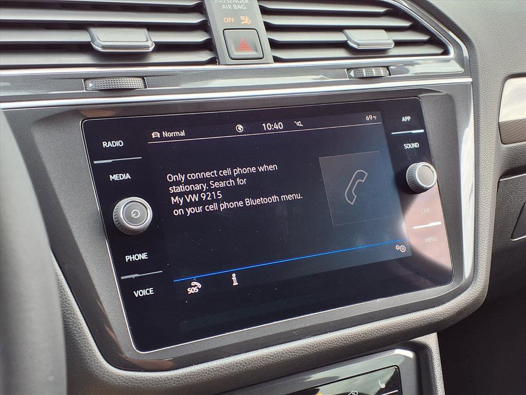 2022 Volkswagen Tiguan SE photo 17