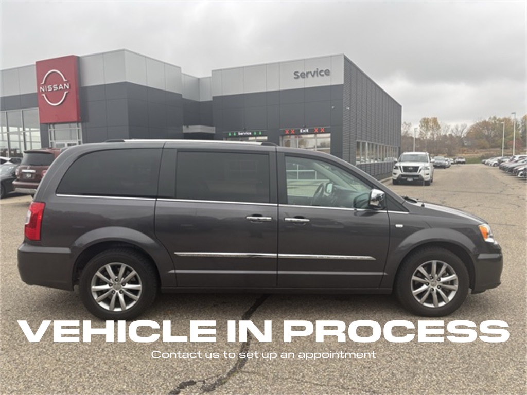 Used 2014 Chrysler Town & Country Touring-L with VIN 2C4RC1CG9ER412623 for sale in Rochester, Minnesota
