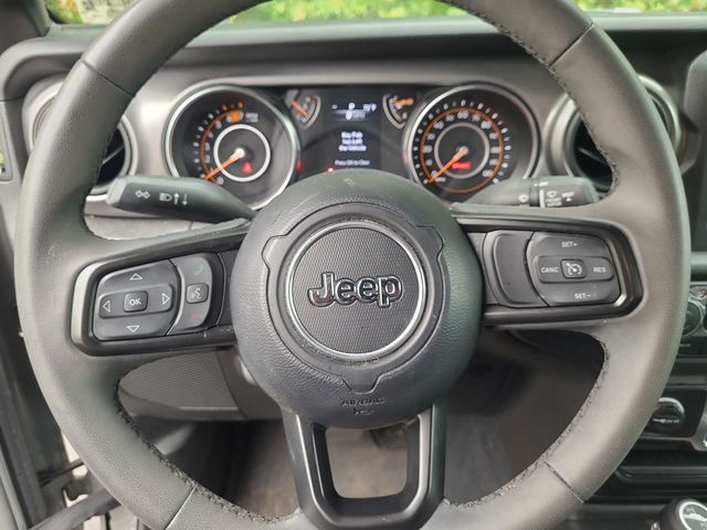 2023 Jeep Wrangler Willys photo 8