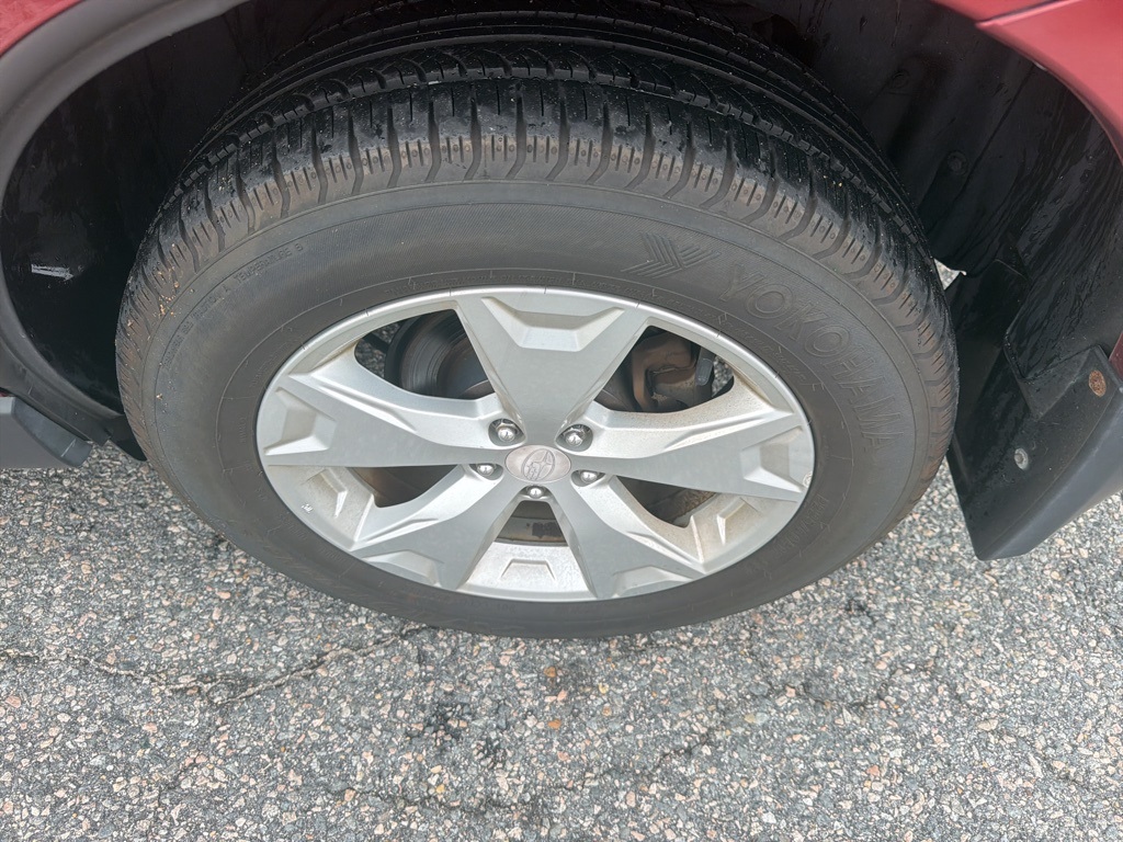 2016 Subaru Forester 2.5i photo 12