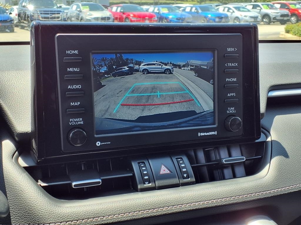 2022 Toyota RAV4 XLE Premium photo 17