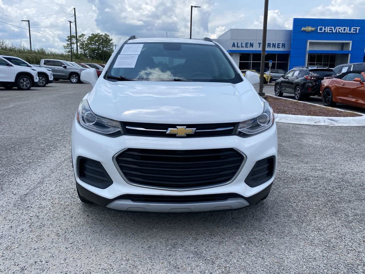 2019 Chevrolet Trax LT photo 2