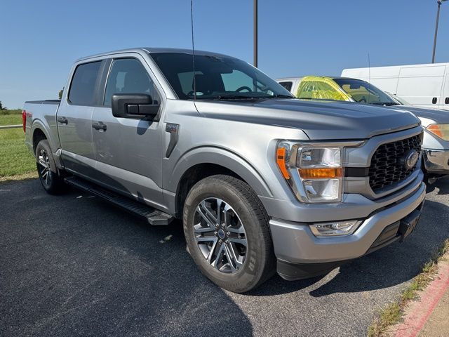 2021 Ford F-150 XL photo 3