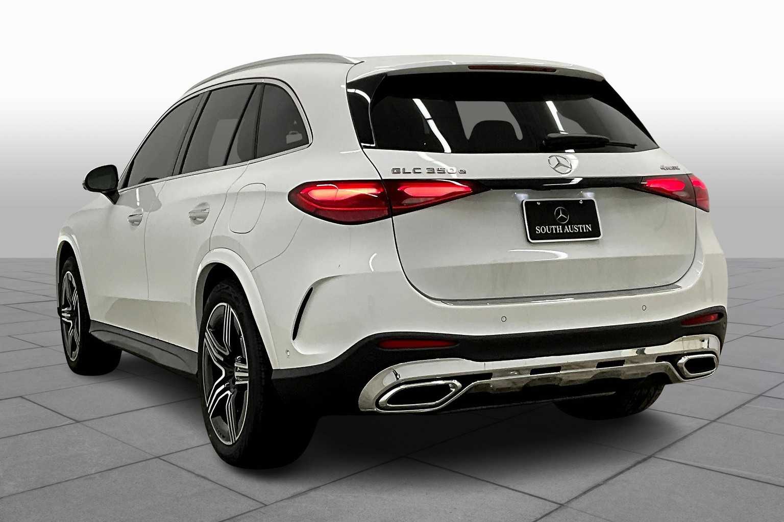 2025 Mercedes Benz GLC 350e 4MATIC photo 3