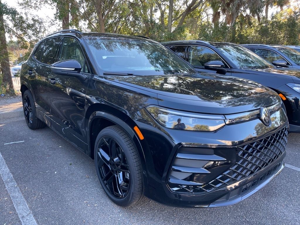 2026 Volkswagen Tiguan SE R-LINE BLACK's photo