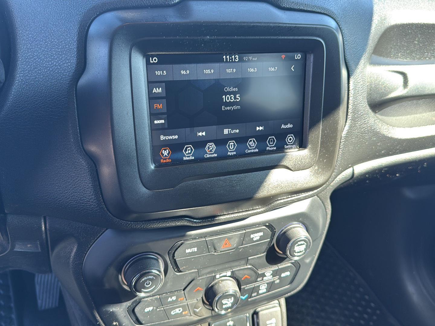 2020 Jeep Renegade Latitude photo 5