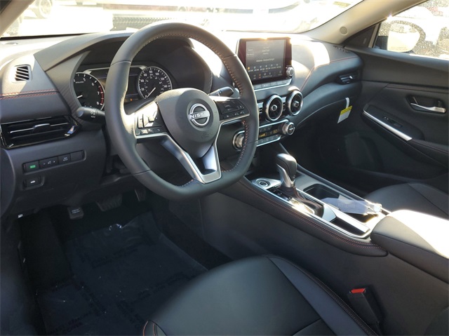 2025 Nissan Sentra SR photo 7