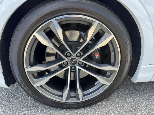 2023 Audi SQ8 Premium Plus photo 2