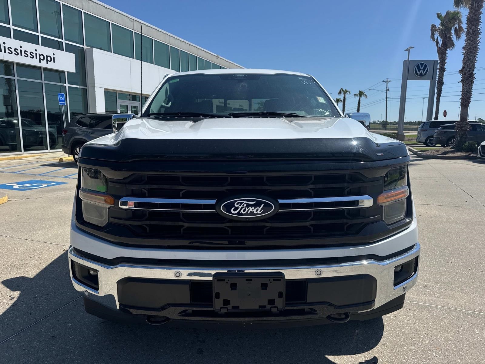 2024 Ford F-150 XLT photo 2