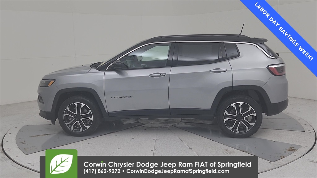 2023 Jeep Compass Limited photo 2