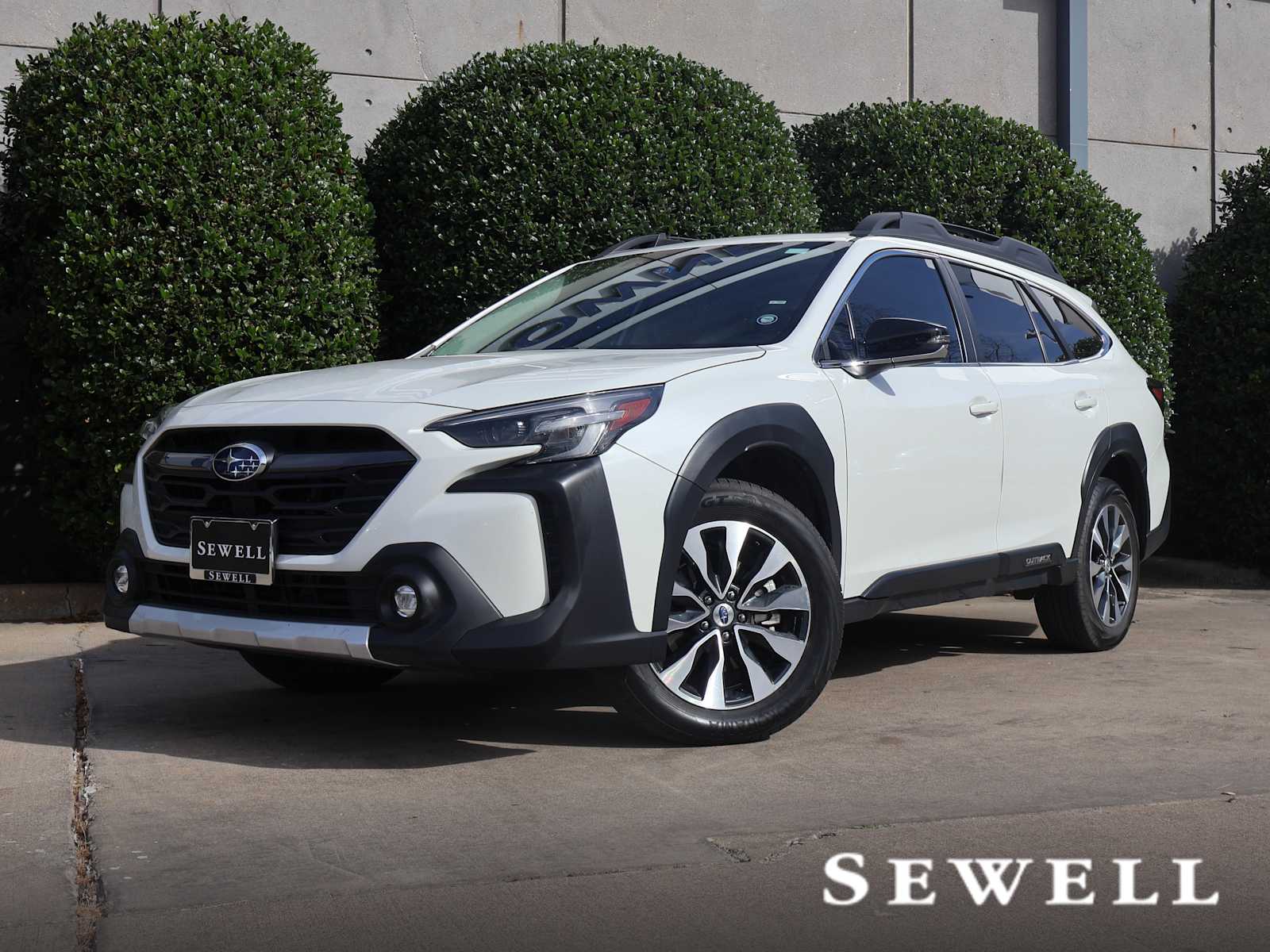 2023 Subaru Outback Limited's photo