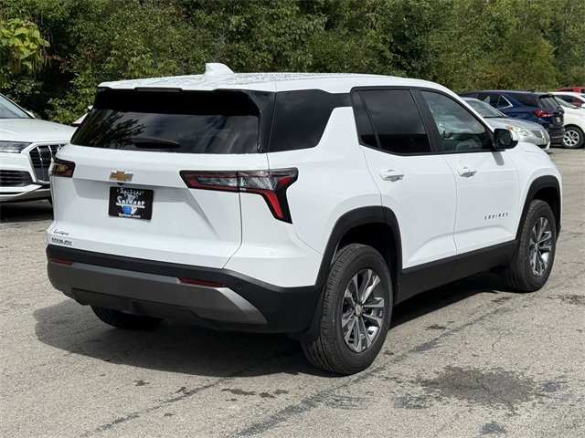 2026 Chevrolet Equinox LT photo 4
