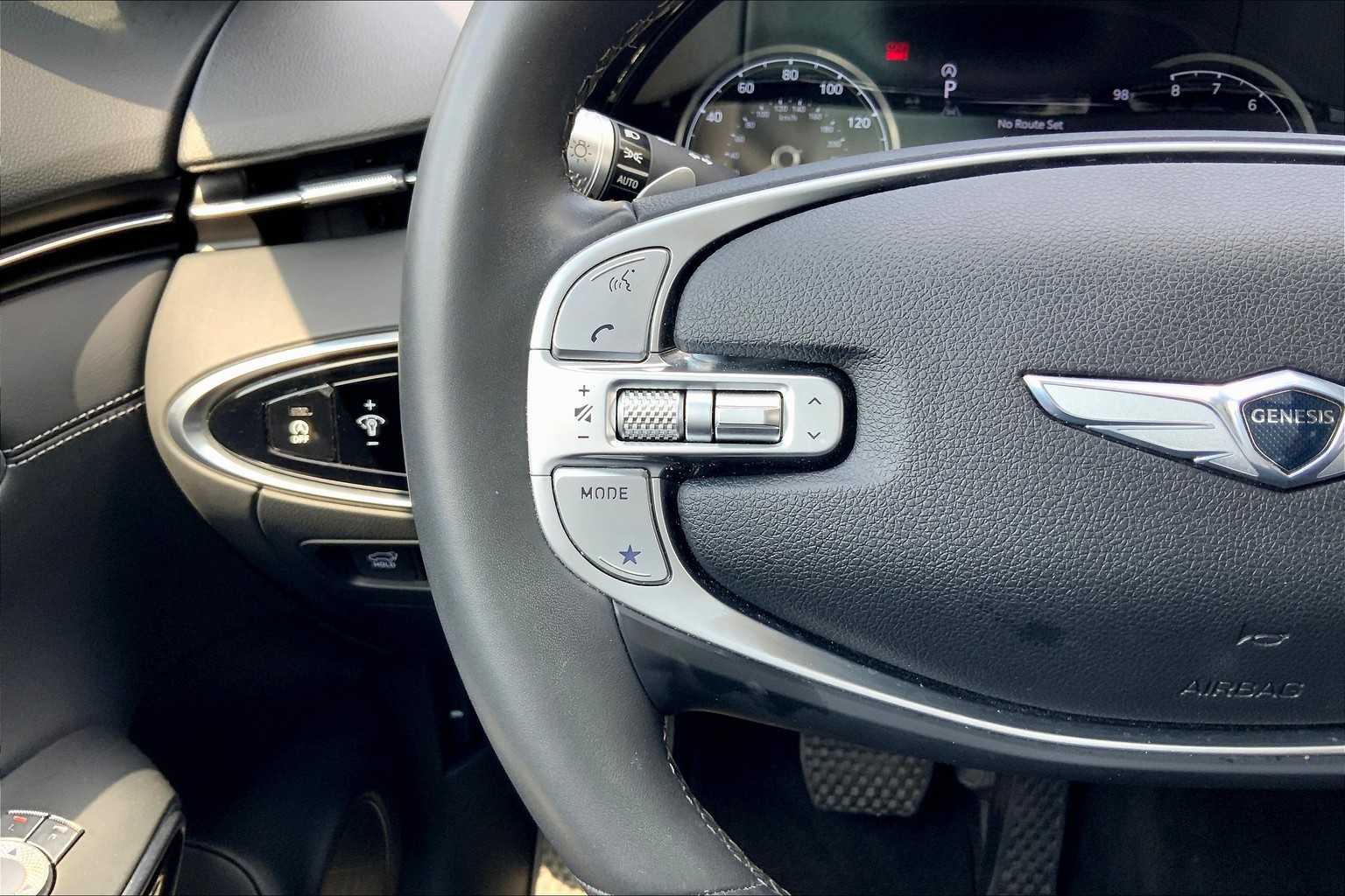 2025 Genesis GV70 2.5T photo 22