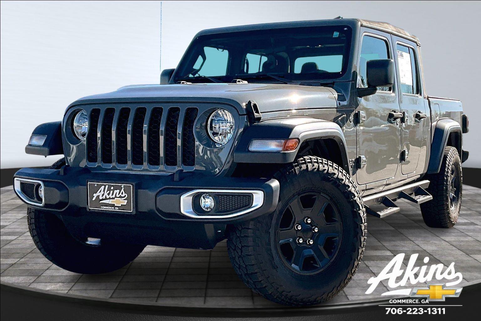 2023 Jeep Gladiator Sport's photo