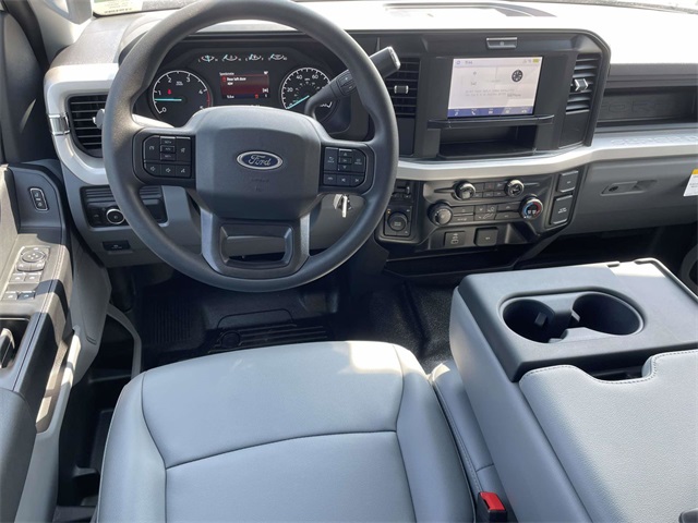 2026 Ford F-350 photo 5