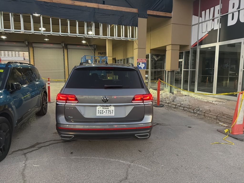 2021 Volkswagen Atlas V6 SE Technology photo 3