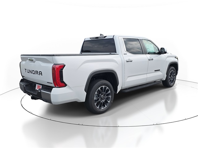2025 Toyota Tundra Limited CrewMax photo 4
