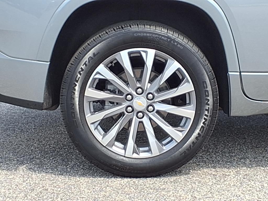 2023 Chevrolet Traverse Premier photo 4