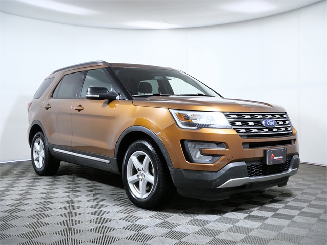 2017 Ford Explorer XLT's photo
