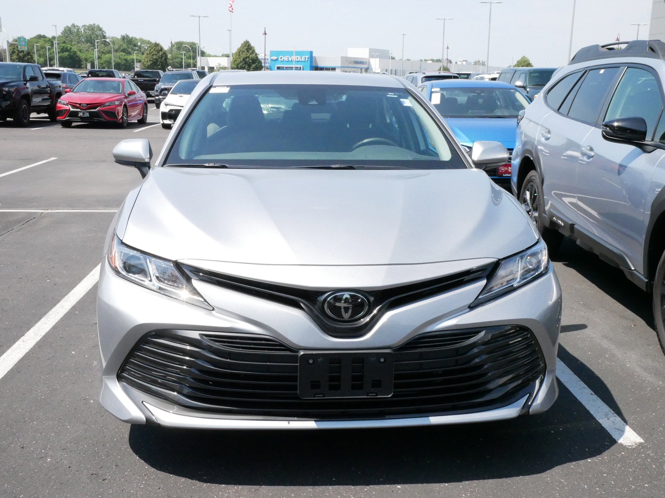 Used 2019 Toyota Camry LE with VIN 4T1B11HK5KU221487 for sale in Brooklyn Center, Minnesota