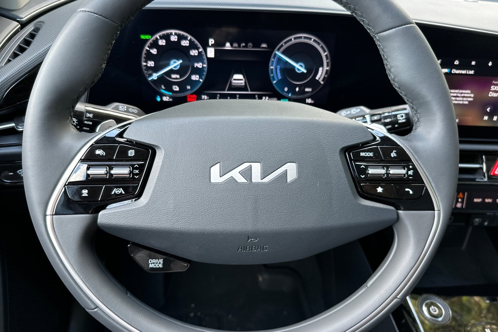 2025 Kia Niro EV Wind photo 17