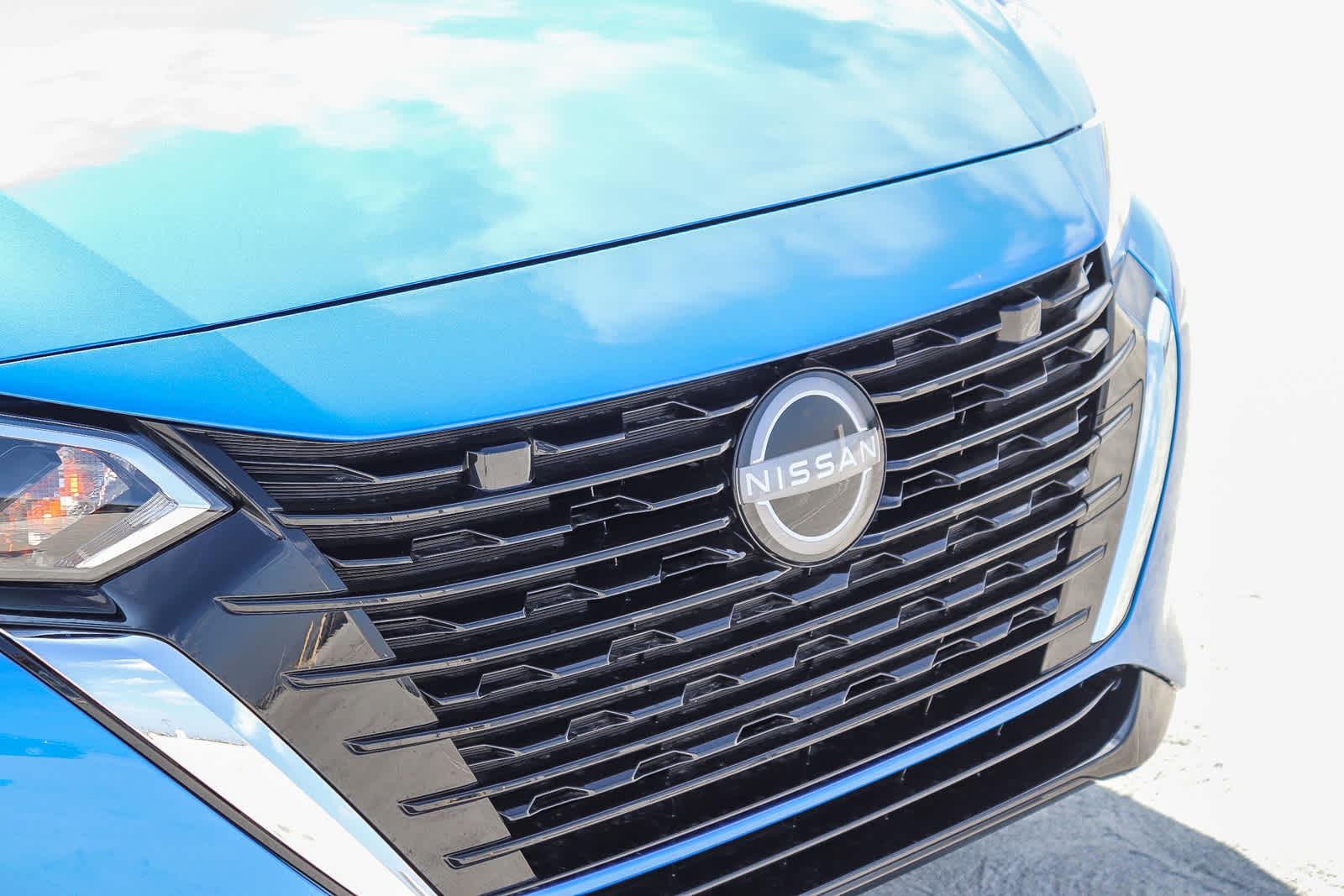 2025 Nissan Sentra SV photo 5