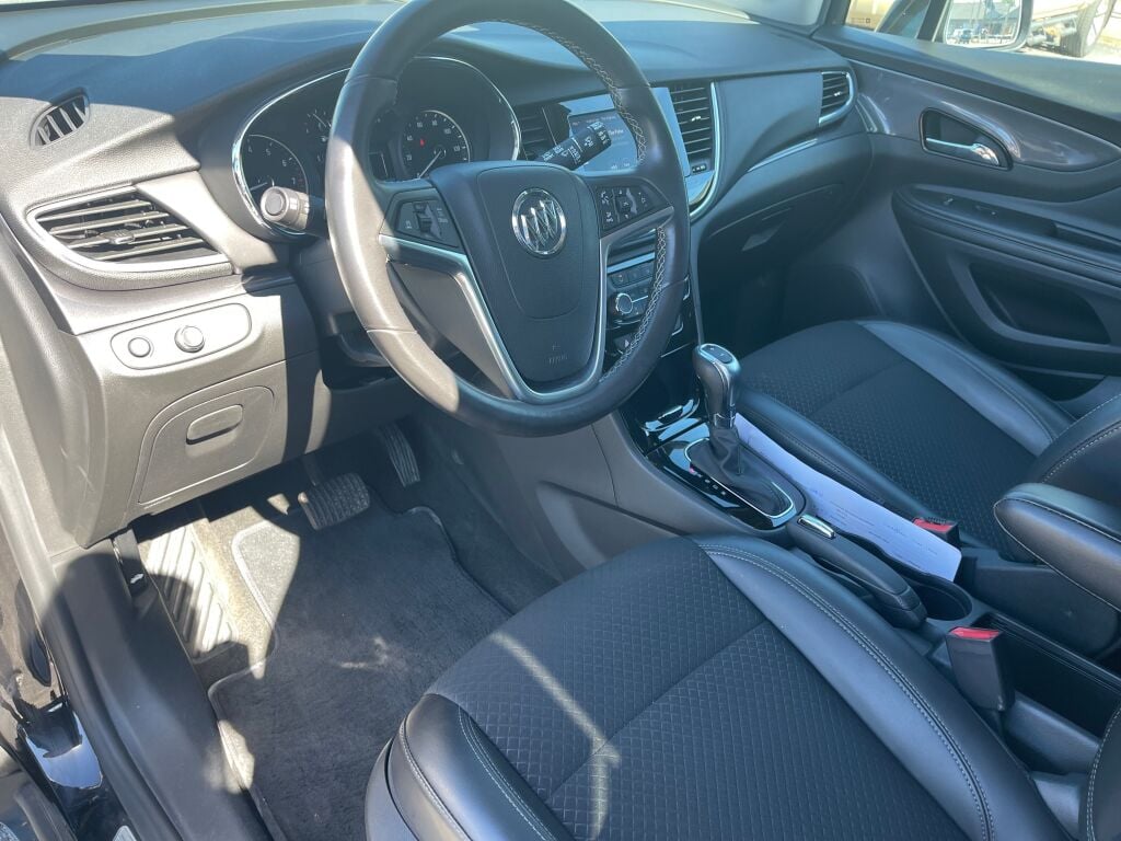 2022 Buick Encore Preferred photo 9