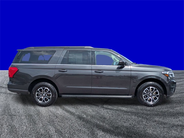 2024 Ford Expedition MAX XLT photo 3